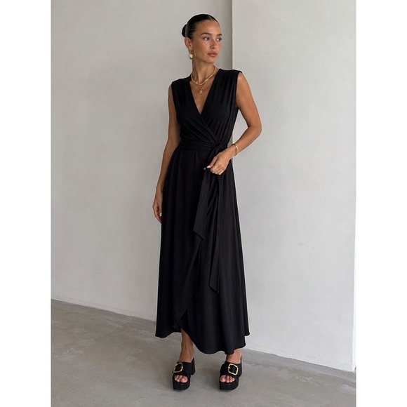 GAP Dresses & Skirts - Gap Black Wrap Midi Dress Sleeveless Belted XL Tall Stretch Knit